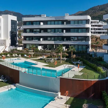 Premium Garden With Private Pool In Higueron *